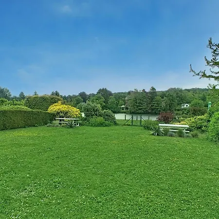 Guest house Daisy - Elegantes Et Autonomes Au Bord De La Meuse 3*