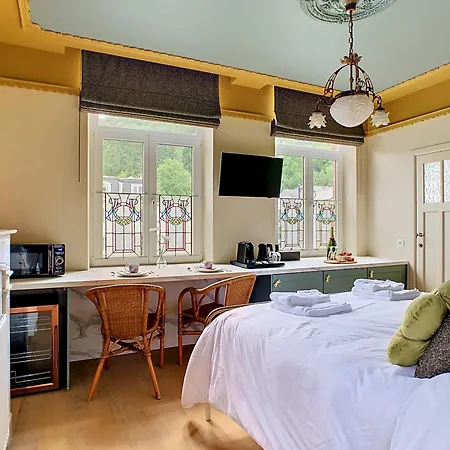 Guest house Daisy - Elegantes Et Autonomes Au Bord De La Meuse 3*